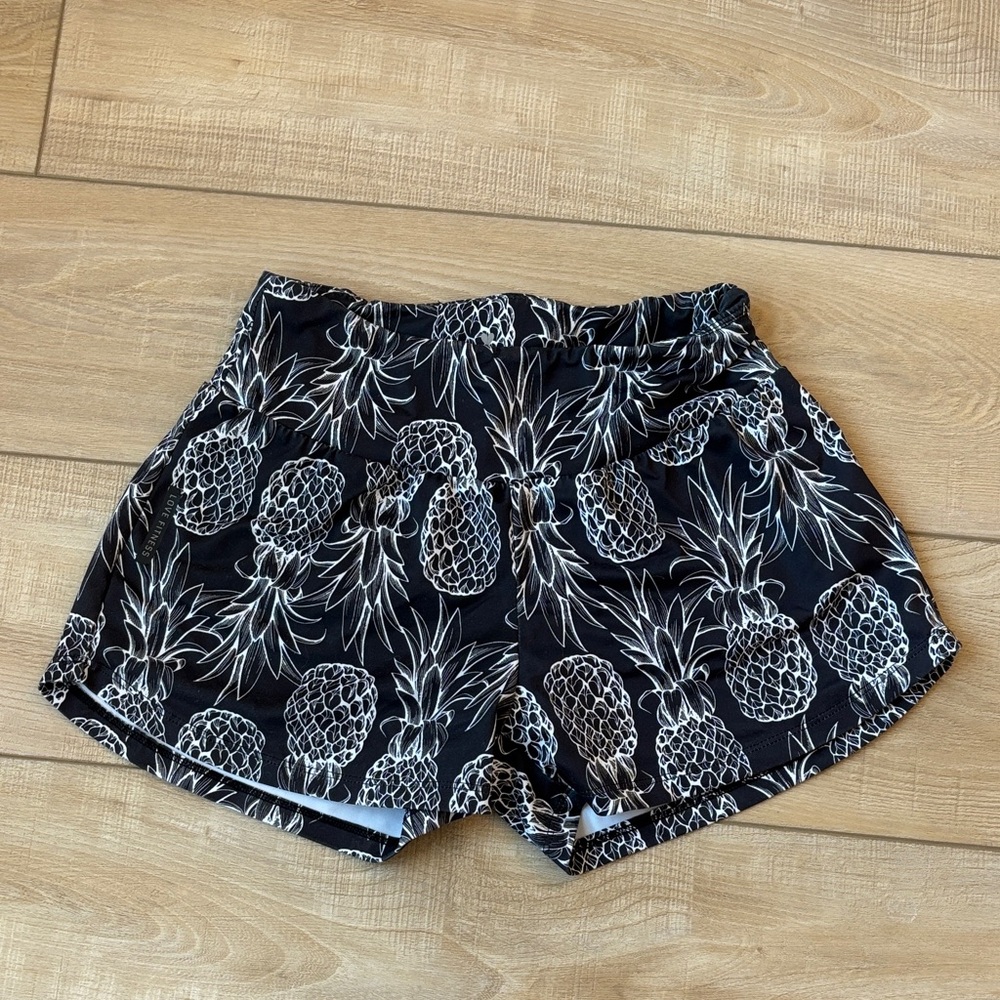 Pineapple Print Women's Athletic Shorts
